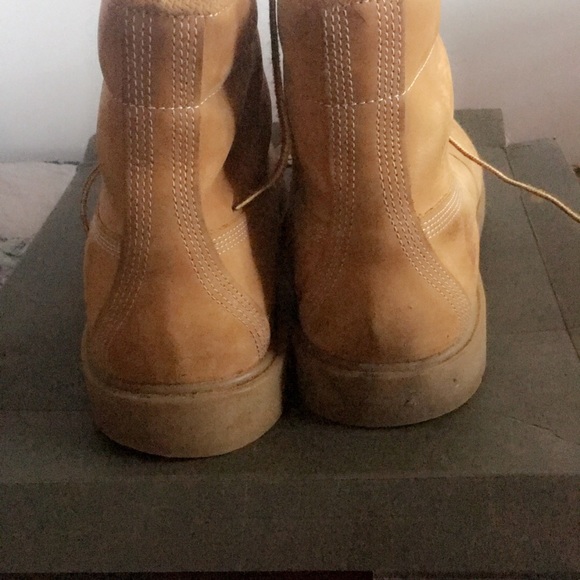 WHEAT TIMBERLANDS - Picture 2 of 3